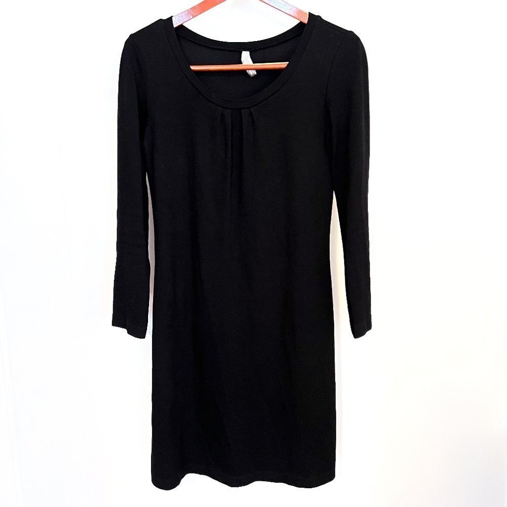 Hanna Andersson long sleeve scoop neck little black dress with pleating Small